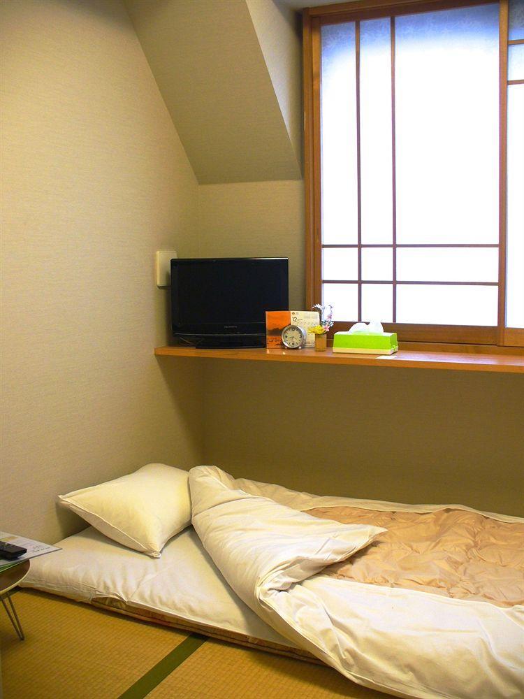 Family Inn Saiko Токио Экстерьер фото
