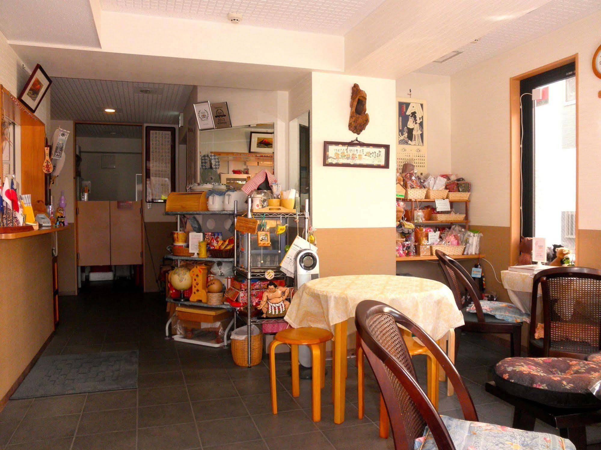 Family Inn Saiko Токио Экстерьер фото